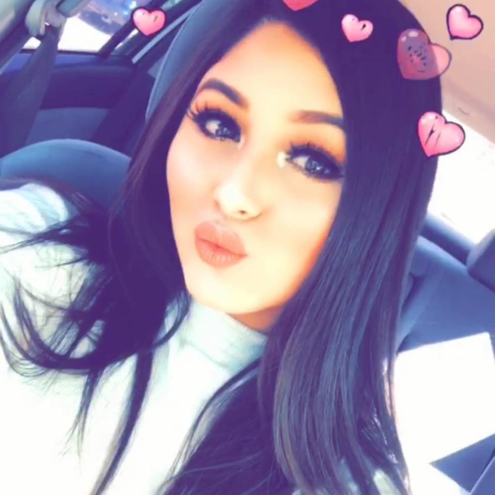 Meet your Posher, Kiana